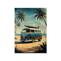 Retro Surfer VW Bully Poster - Strandurlaub und Abenteuer - Poster bei HappyHugPixels