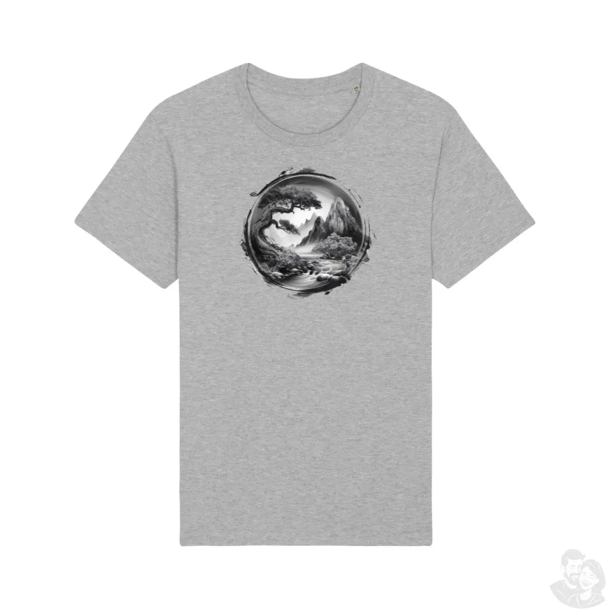 Künstlerisches Bonsai & Berg T - Shirt | Nachhaltiges Öko - Mode Statement - T - Shirt bei HappyHugPixels