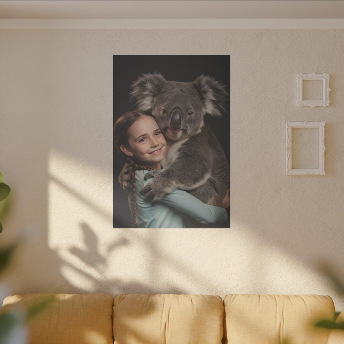 Leinwandbild Mädchen & Koala - Aus der Serie Little Girl Animals - Canvas bei HappyHugPixels