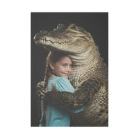 Leinwandbild Mädchen & Krokodil - Hugging Little Girl Animals - Canvas bei HappyHugPixels