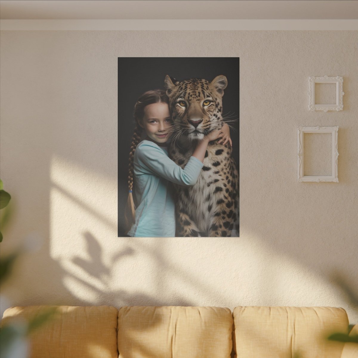 Leinwandbild Mädchen & Leopard - Hugging Little Girl Animals - Canvas bei HappyHugPixels