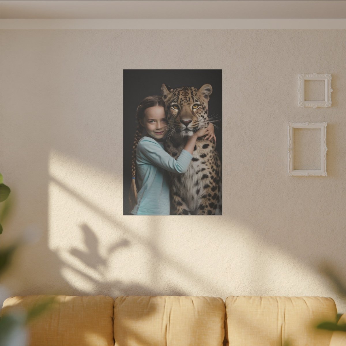 Leinwandbild Mädchen & Leopard - Hugging Little Girl Animals - Canvas bei HappyHugPixels