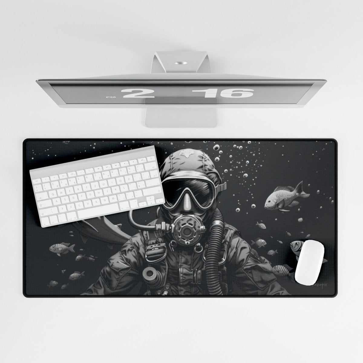 Unterwasser Taucher XXL Gaming Mauspad - Monochrome Impression - Mousepad bei HappyHugPixels