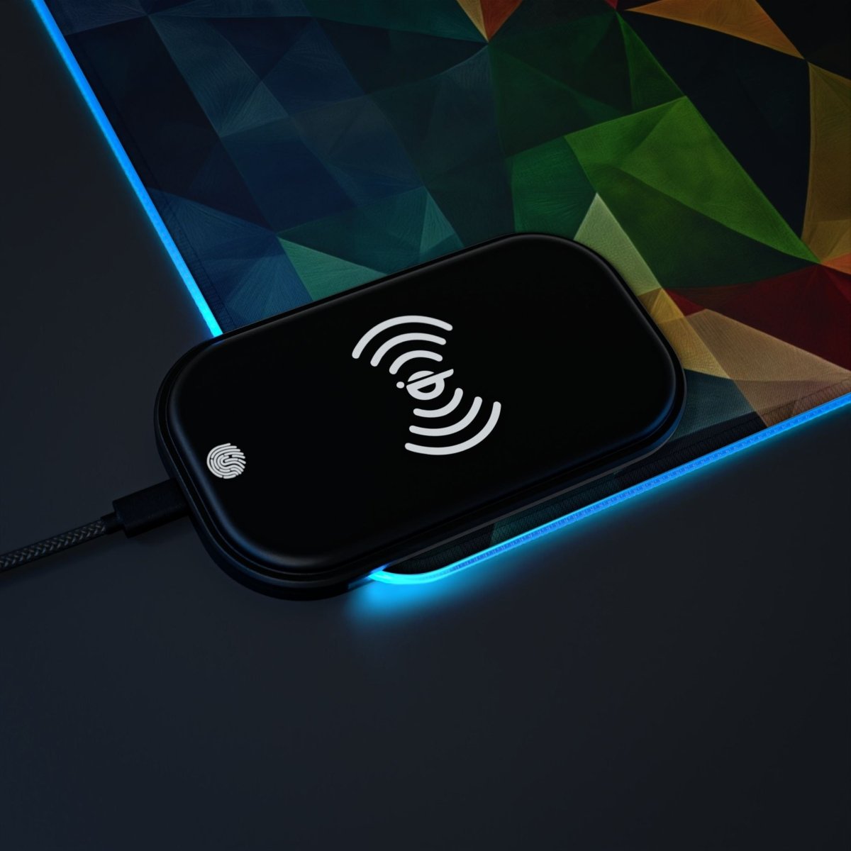 XXL Gaming Mauspad Color Triangle - Design - LED, Wireless Charging - Mousepad bei HappyHugPixels