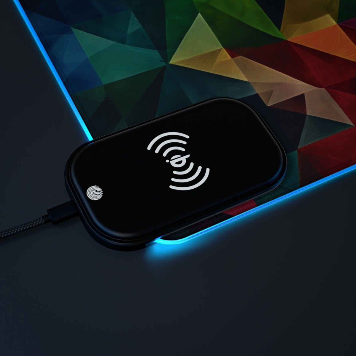 XXL Gaming Mauspad Color Triangle - Design - LED, Wireless Charging - Mousepad bei HappyHugPixels